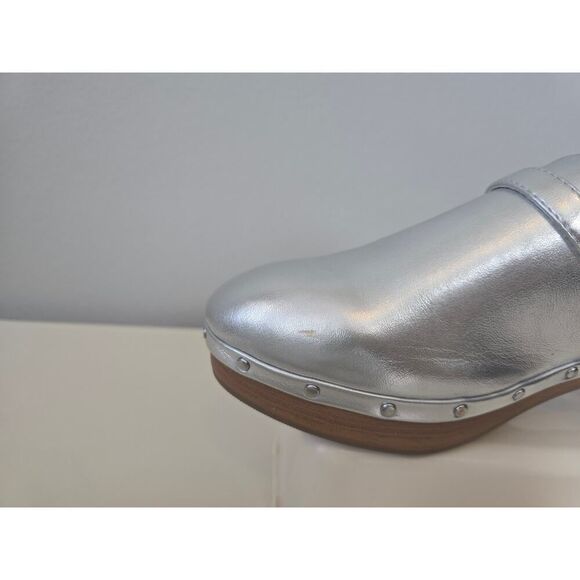 Gap Silver Metallic Faux Leather Clogs Women’s 8 Wood Heel Mules Retro Y2K - Picture 11 of 11
